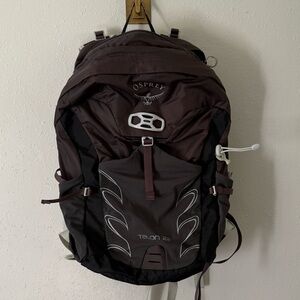 Osprey Talon 22 Adventure Backpack